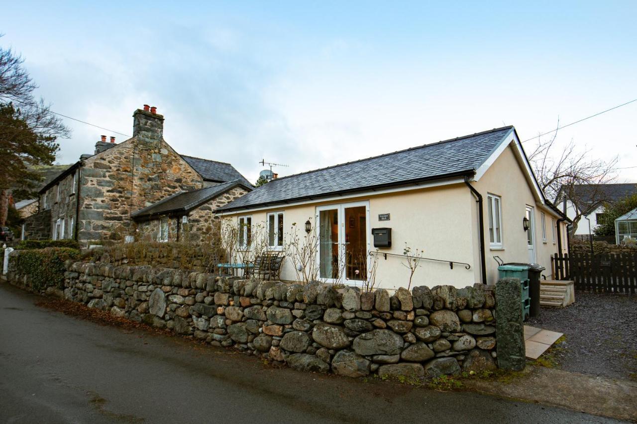 Gwynant Bach - Cosy 2 Bed Bungalow Cottage In Snowdonia National Park, Conwy, North Wales エクステリア 写真